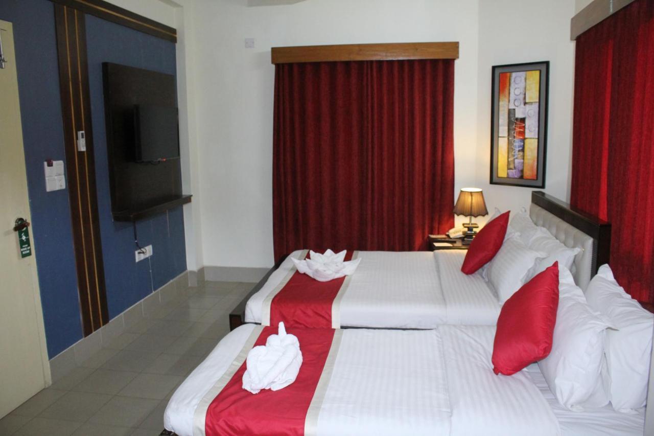 Hotel Grand Circle Inn Dhaka Buitenkant foto