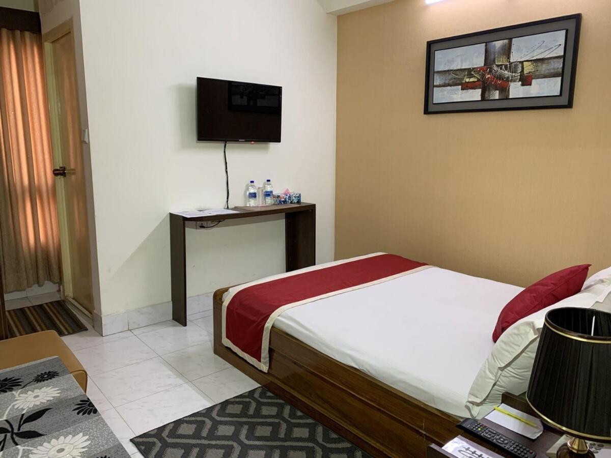 Hotel Grand Circle Inn Dhaka Buitenkant foto